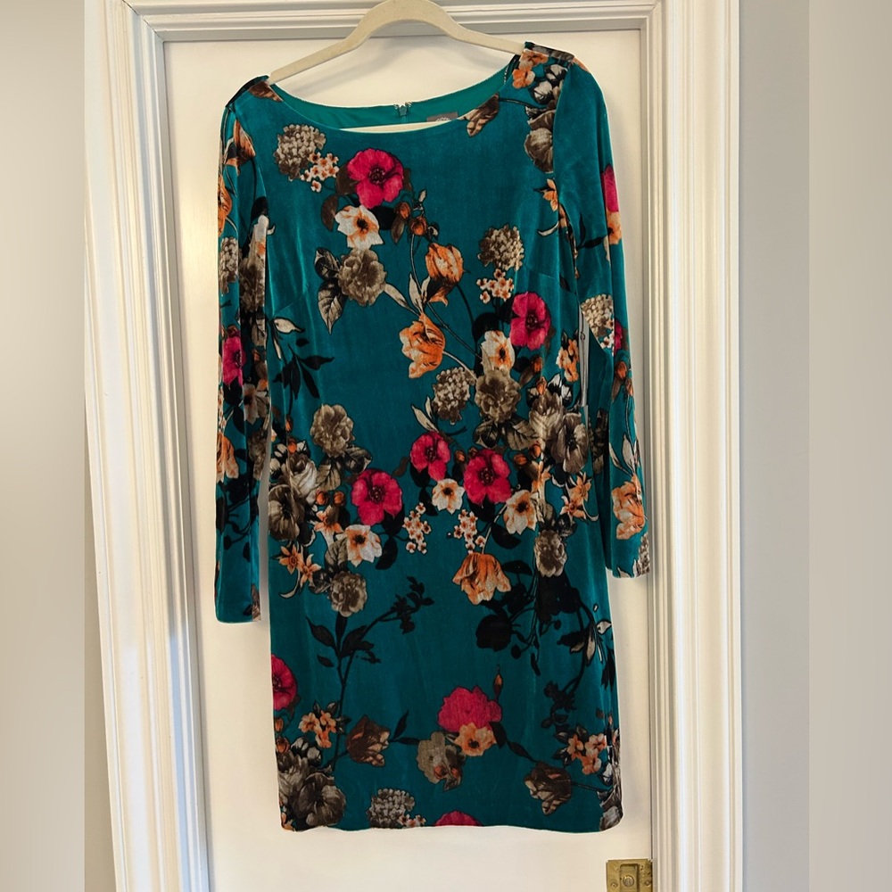Vince Camuto Teal Floral Long Sleeve Velvet Dress